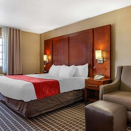 Comfort Suites Delavan - Lake Geneva Area Eksteriør bilde