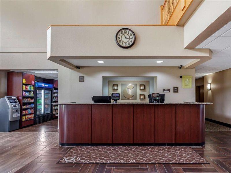 Comfort Suites Delavan - Lake Geneva Area Eksteriør bilde