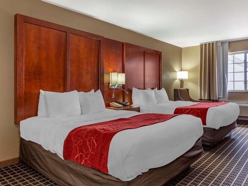 Comfort Suites Delavan - Lake Geneva Area Eksteriør bilde