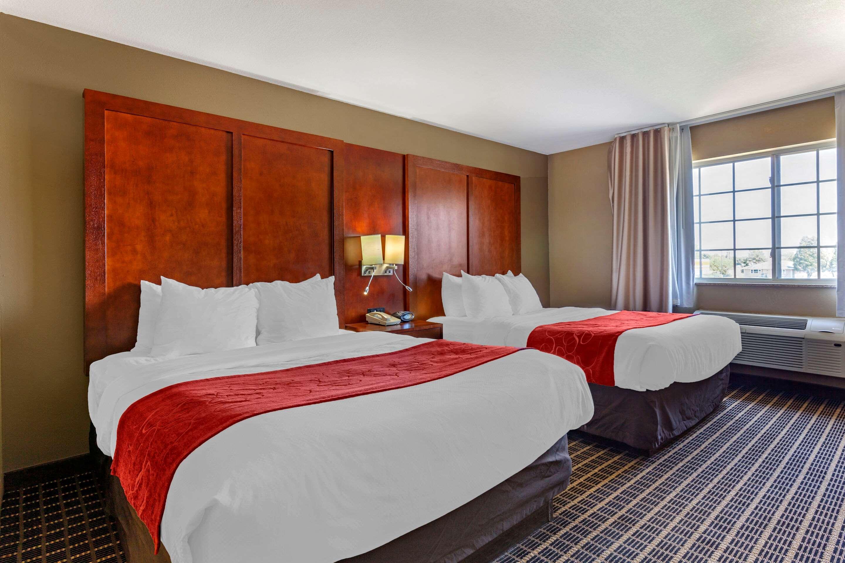 Comfort Suites Delavan - Lake Geneva Area Eksteriør bilde