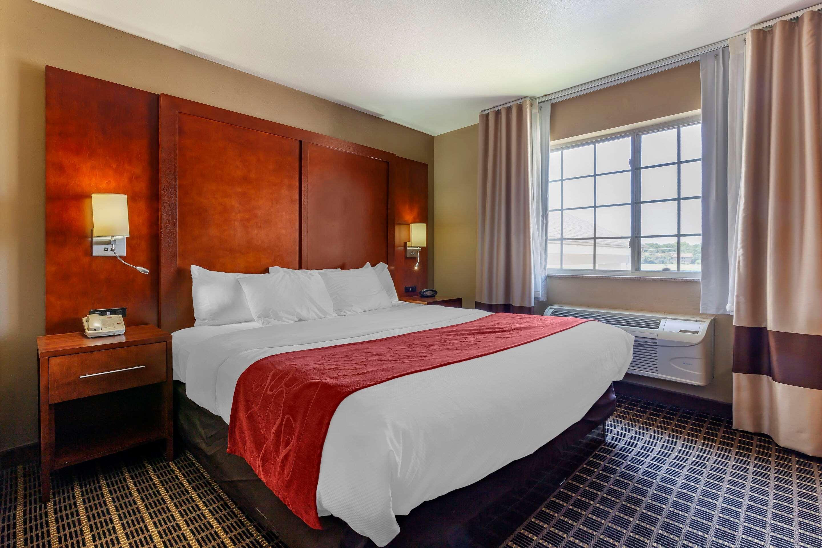 Comfort Suites Delavan - Lake Geneva Area Eksteriør bilde