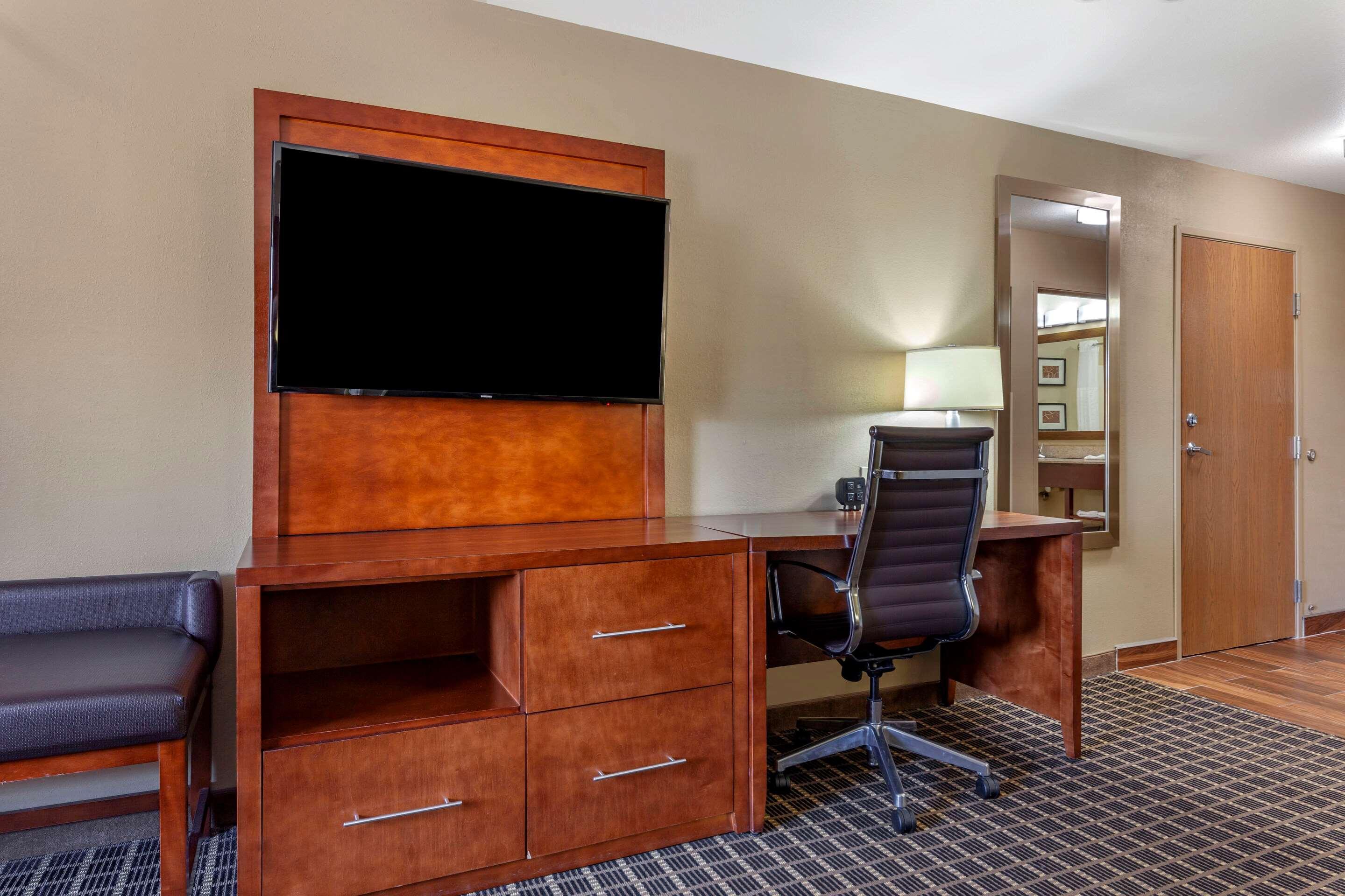 Comfort Suites Delavan - Lake Geneva Area Eksteriør bilde