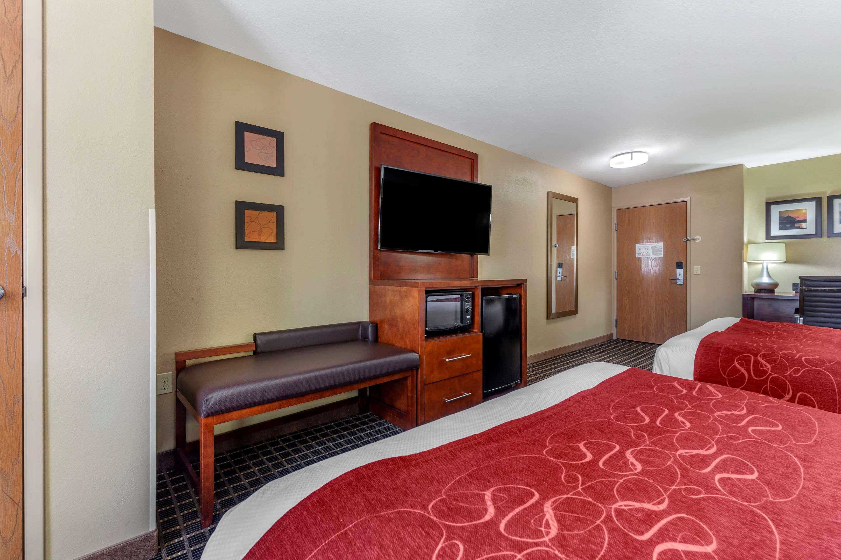 Comfort Suites Delavan - Lake Geneva Area Eksteriør bilde