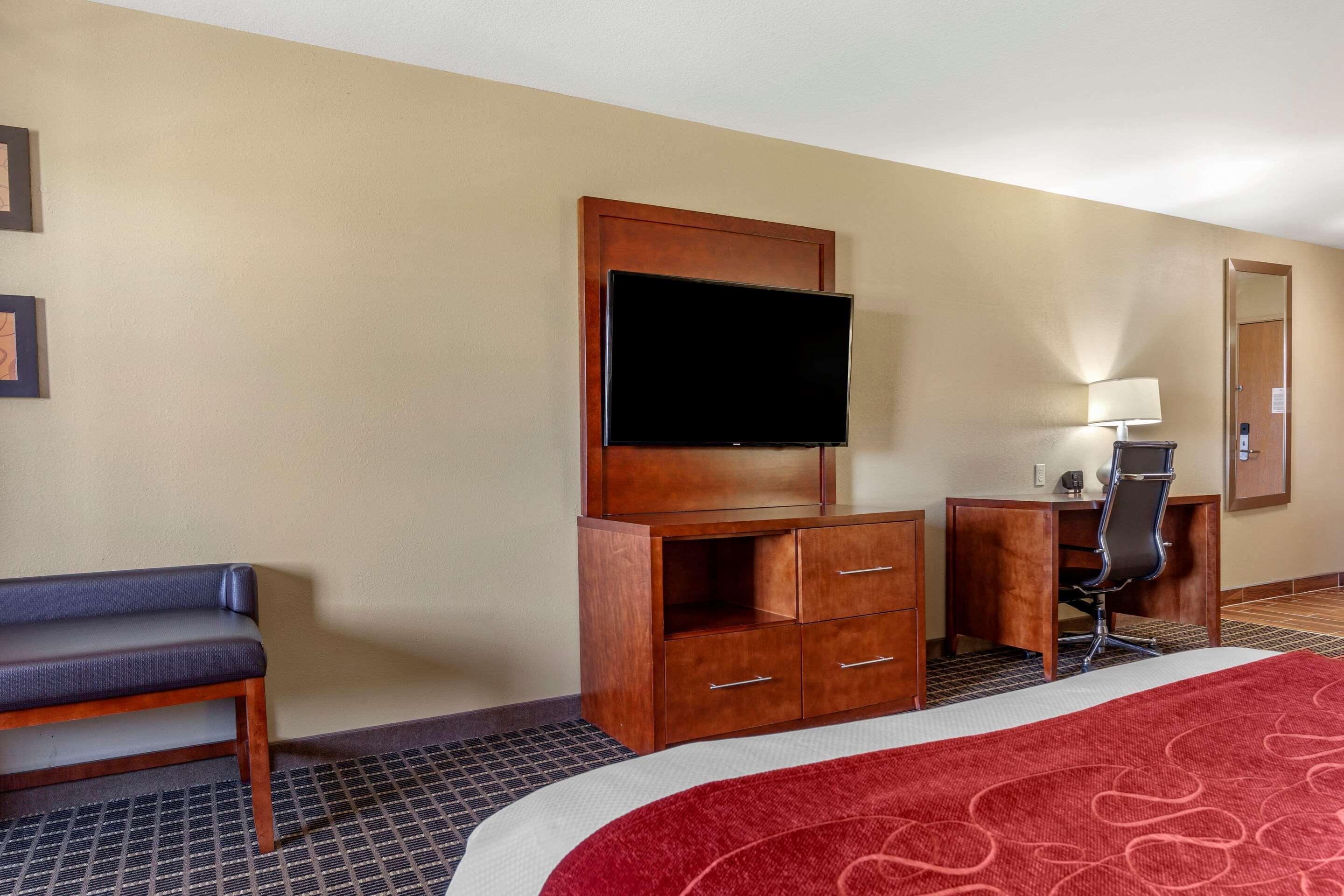 Comfort Suites Delavan - Lake Geneva Area Eksteriør bilde