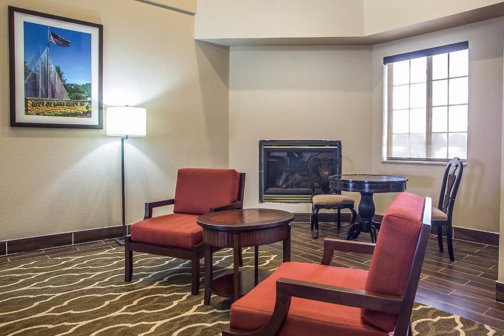 Comfort Suites Delavan - Lake Geneva Area Eksteriør bilde