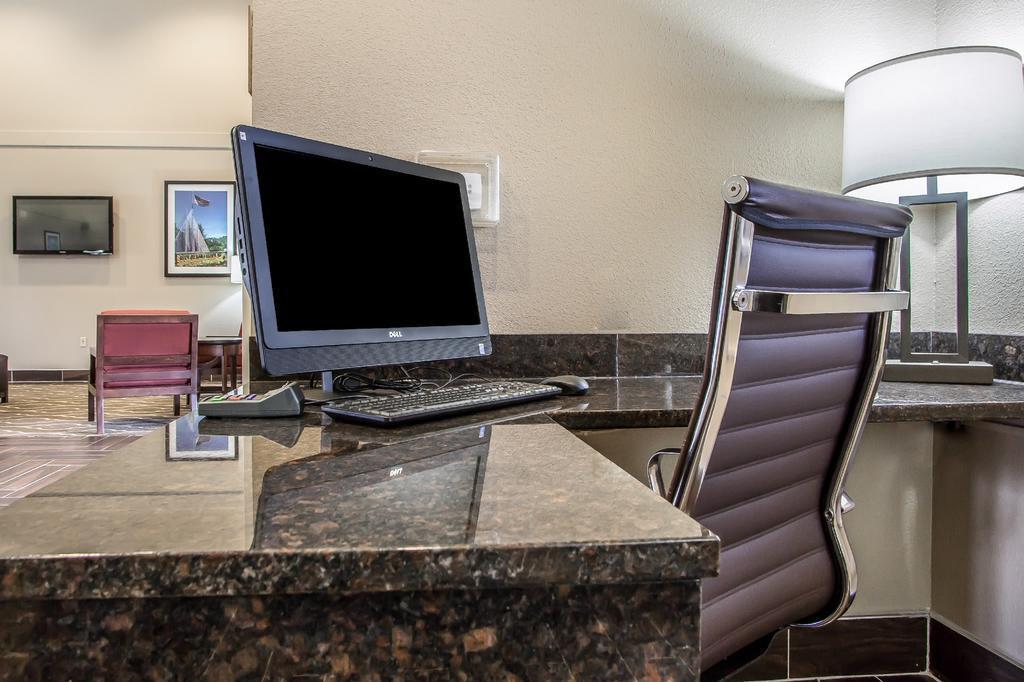 Comfort Suites Delavan - Lake Geneva Area Eksteriør bilde