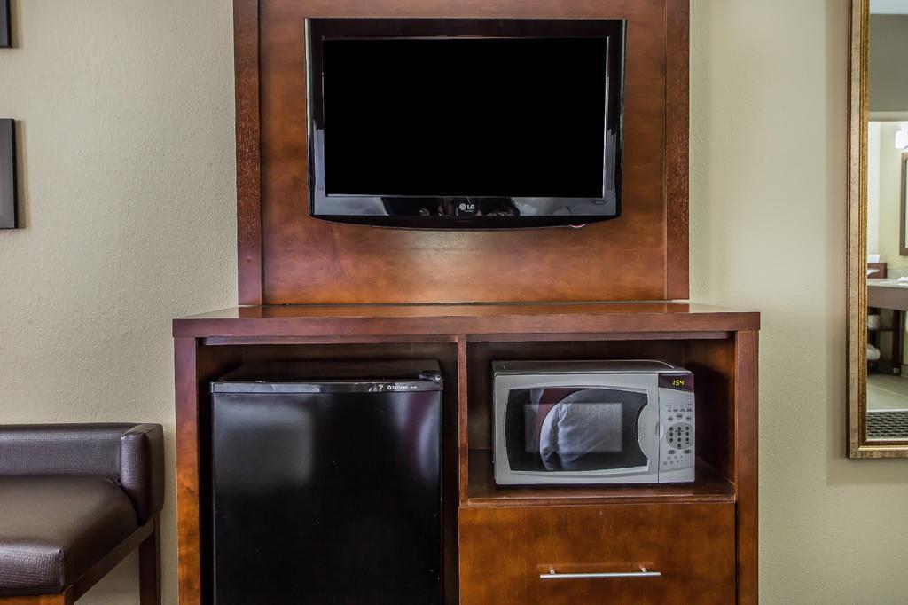 Comfort Suites Delavan - Lake Geneva Area Eksteriør bilde